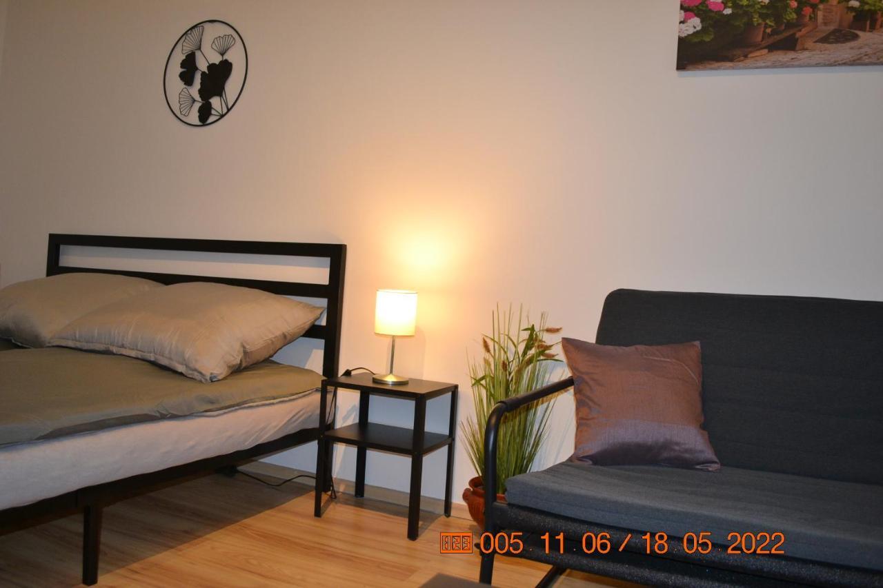 Sziget Apartman Eger Bagian luar foto